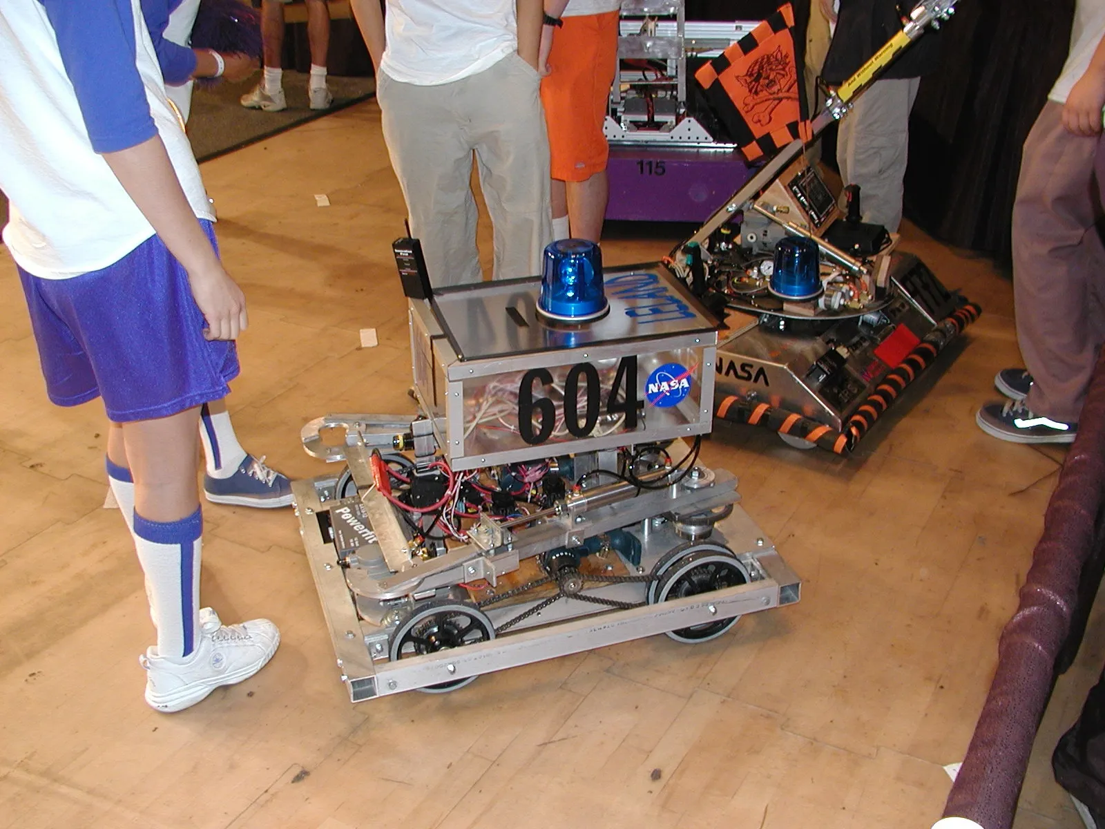 Team 604's 2002 robot